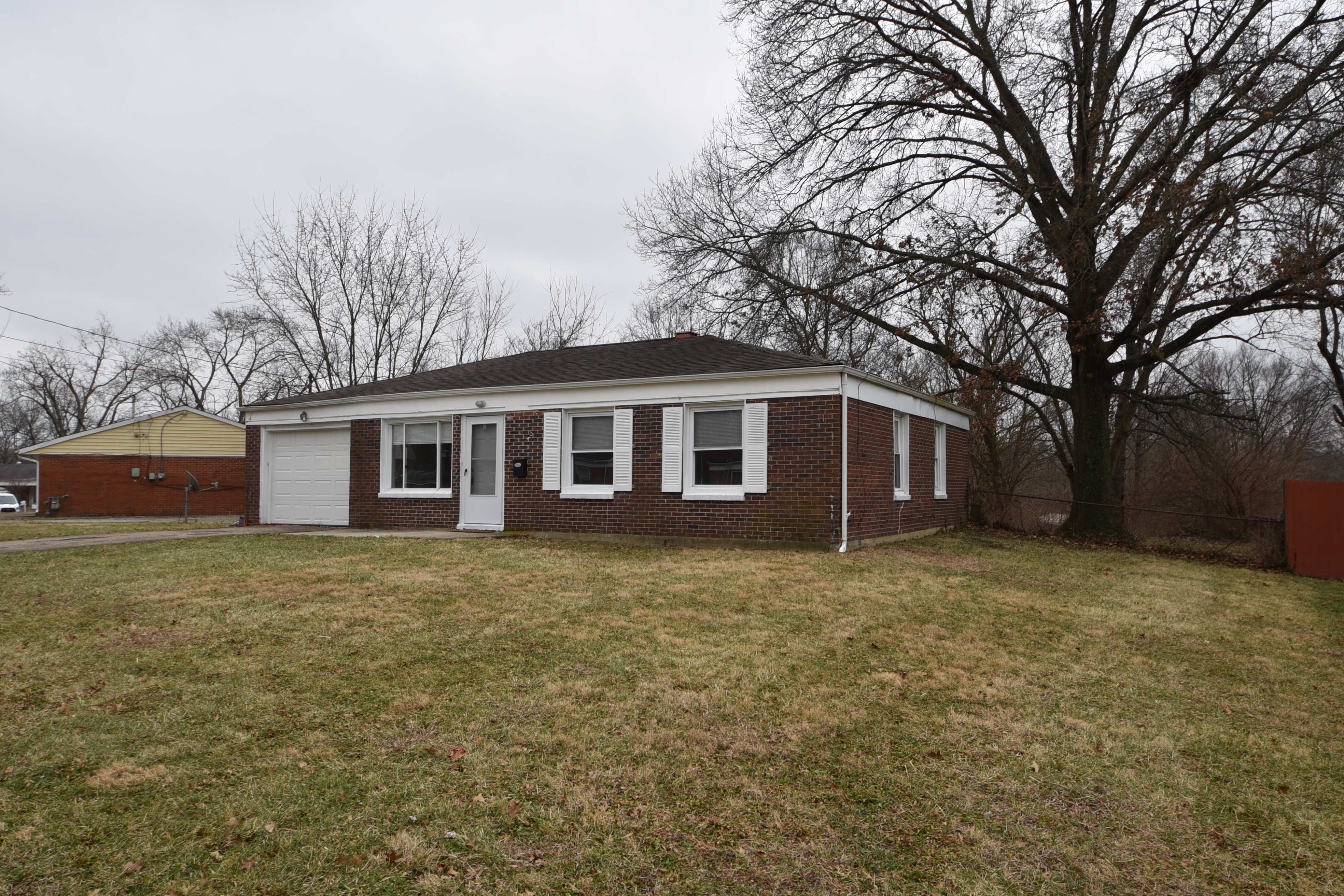 1047 Wellspring Dr, Cincinnati OH, 45231