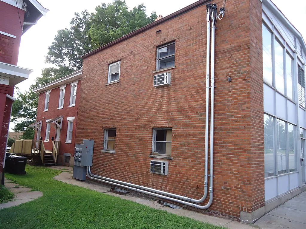 3407 Glenmore #01