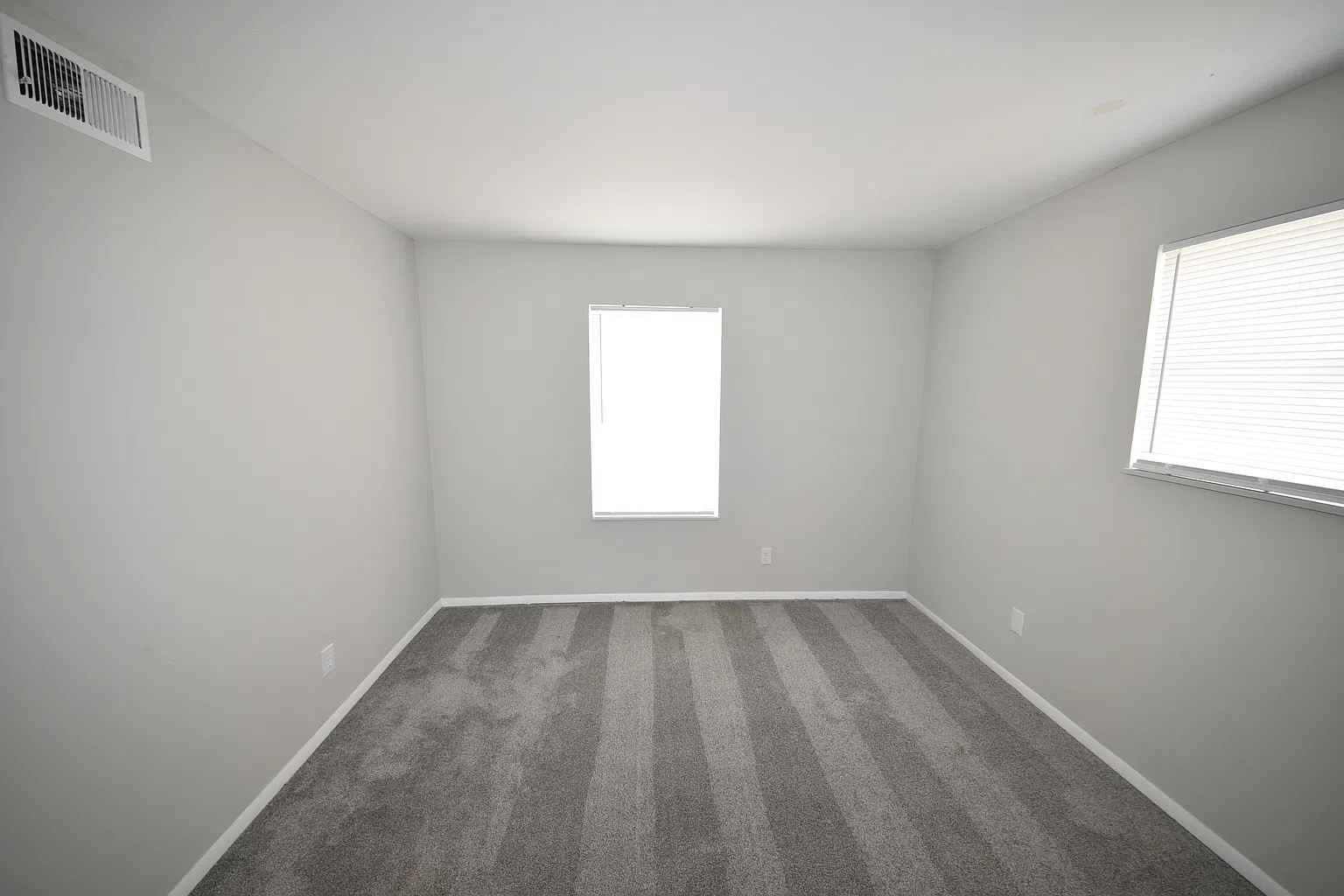 926 Ohio Pike #405, Cincinnati, OH 45245