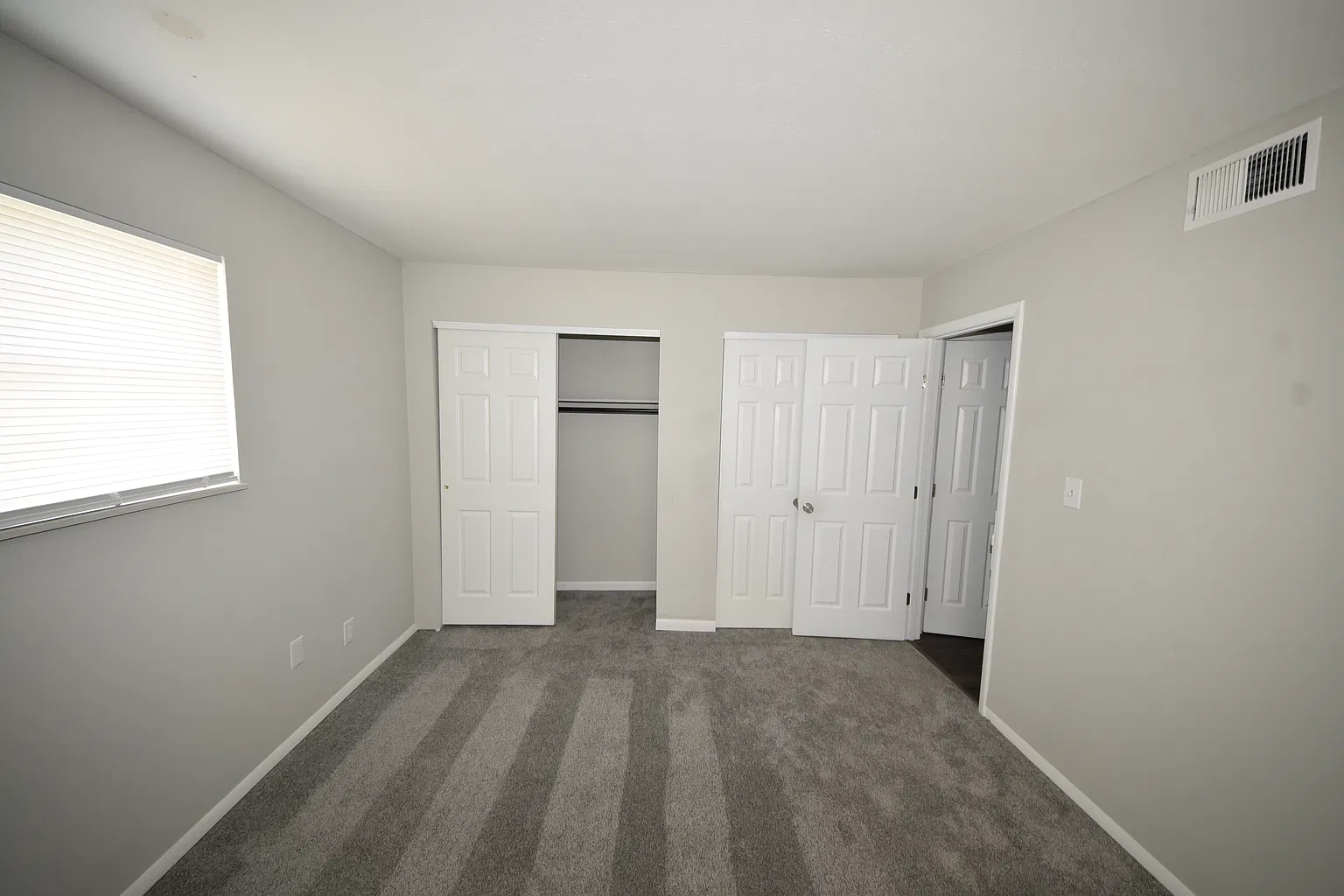 926 Ohio Pike #405, Cincinnati, OH 45245