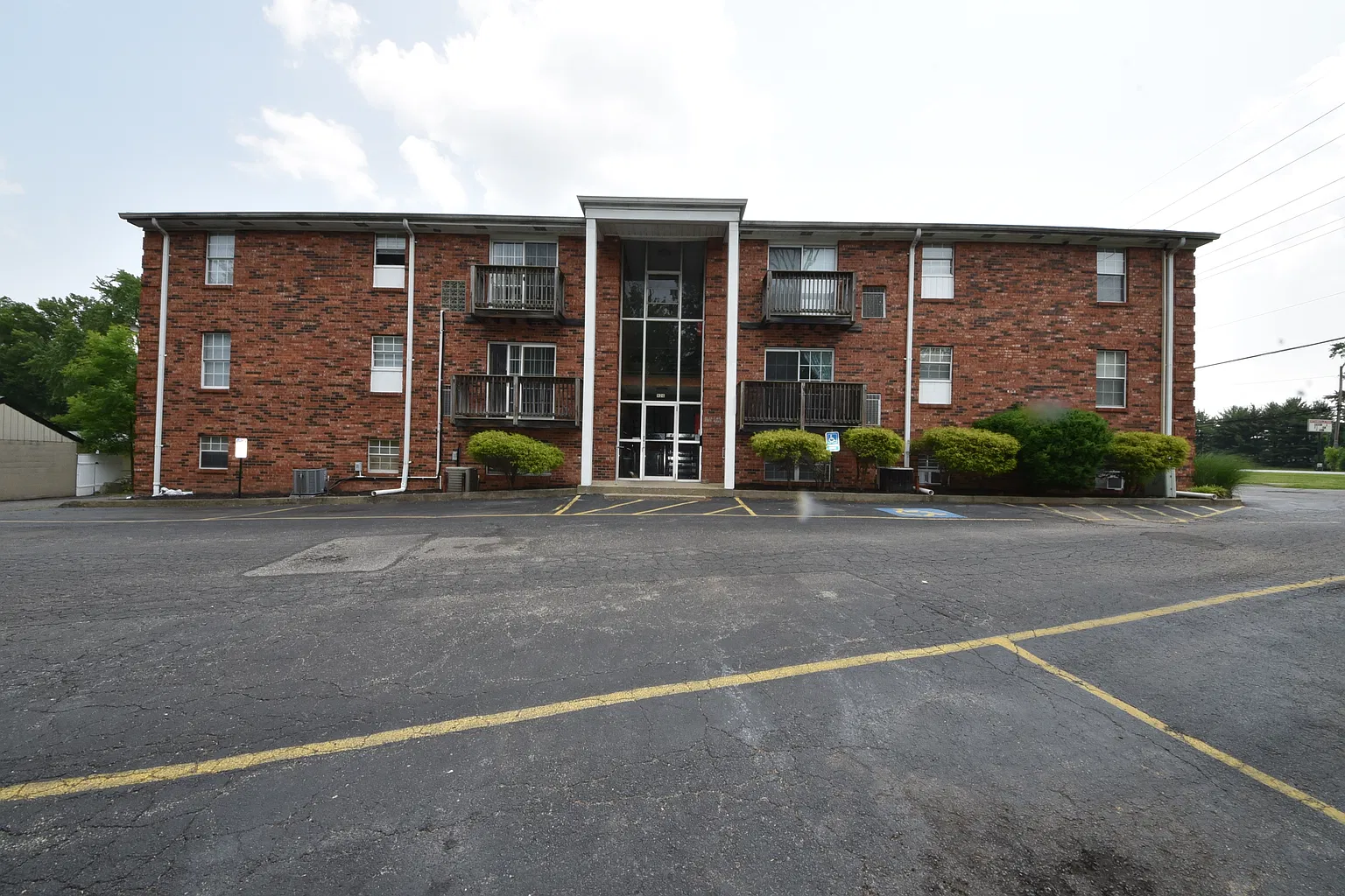 926 Ohio Pike #405, Cincinnati, OH 45245